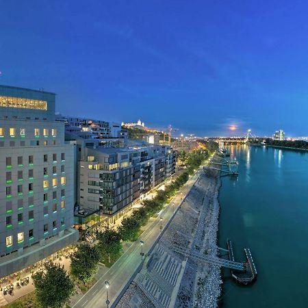 Grand Hotel River Park, A Luxury Collection Hotel, Братислава Экстерьер фото The Donau City