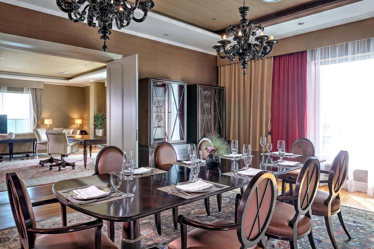 Grand Hotel River Park, A Luxury Collection Hotel, Братислава Экстерьер фото A suite at the hotel