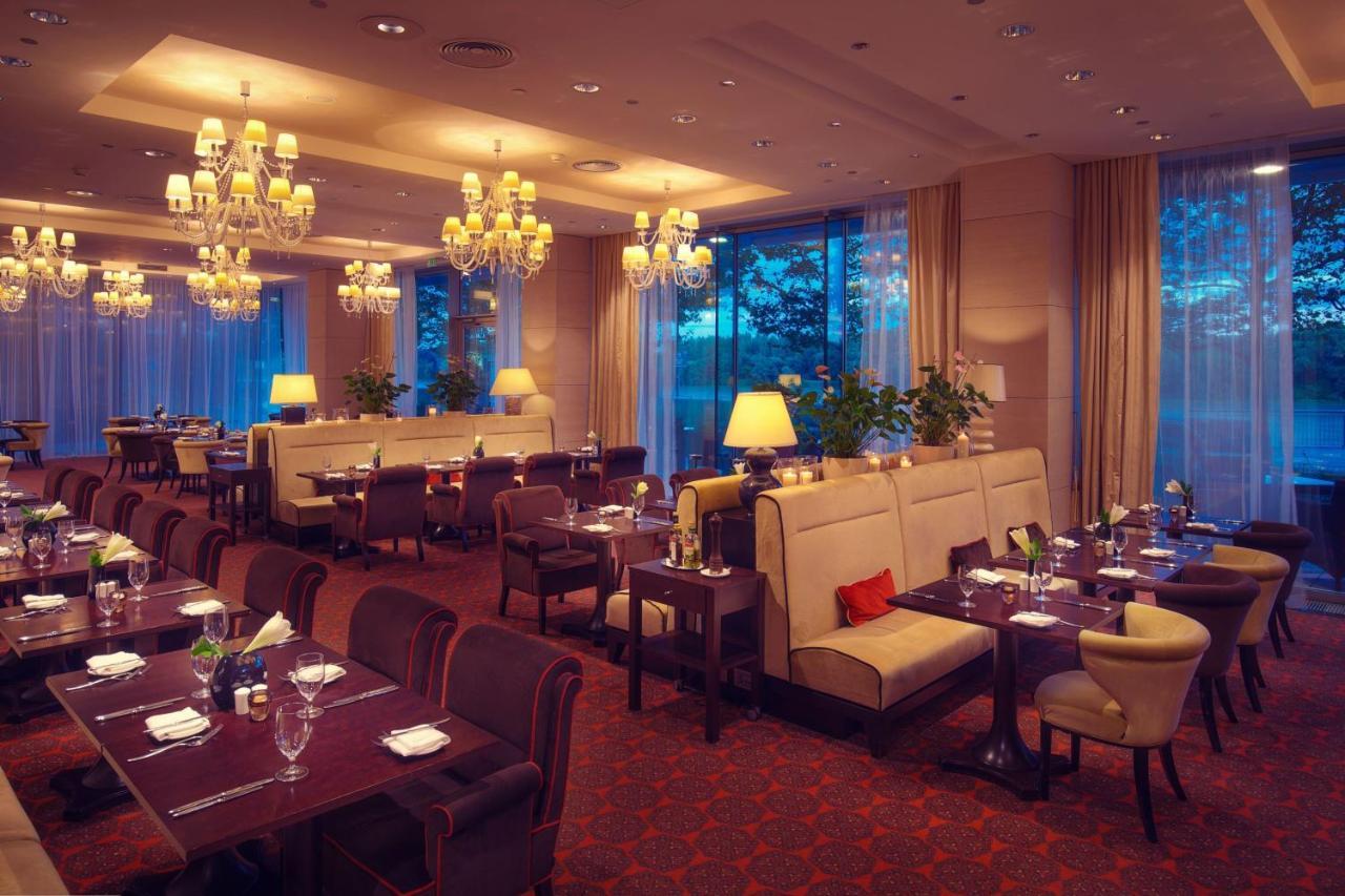 Grand Hotel River Park, A Luxury Collection Hotel, Братислава Экстерьер фото The restaurant