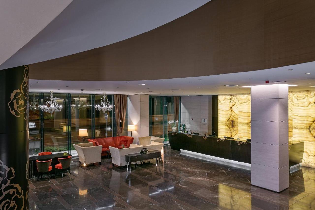 Grand Hotel River Park, A Luxury Collection Hotel, Братислава Экстерьер фото Lobby