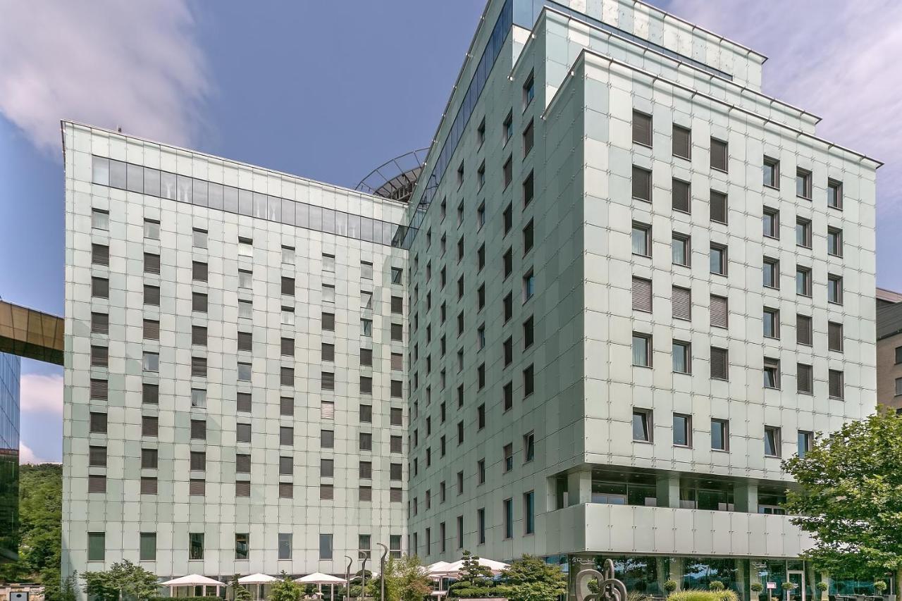 Grand Hotel River Park, A Luxury Collection Hotel, Братислава Экстерьер фото The new building of the University Hospital of Freiburg
