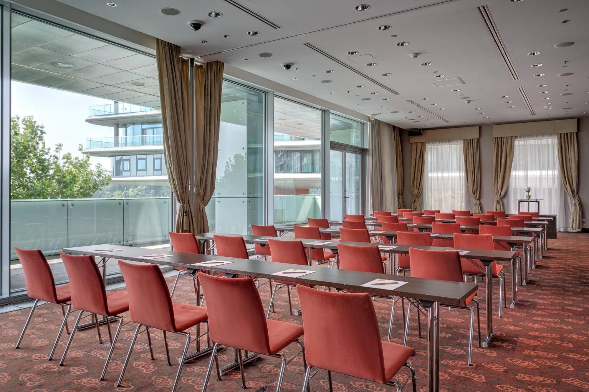 Grand Hotel River Park, A Luxury Collection Hotel, Братислава Экстерьер фото Meeting room