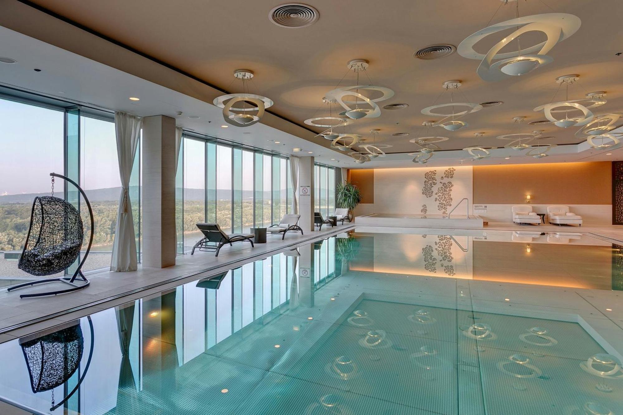Grand Hotel River Park, A Luxury Collection Hotel, Братислава Экстерьер фото